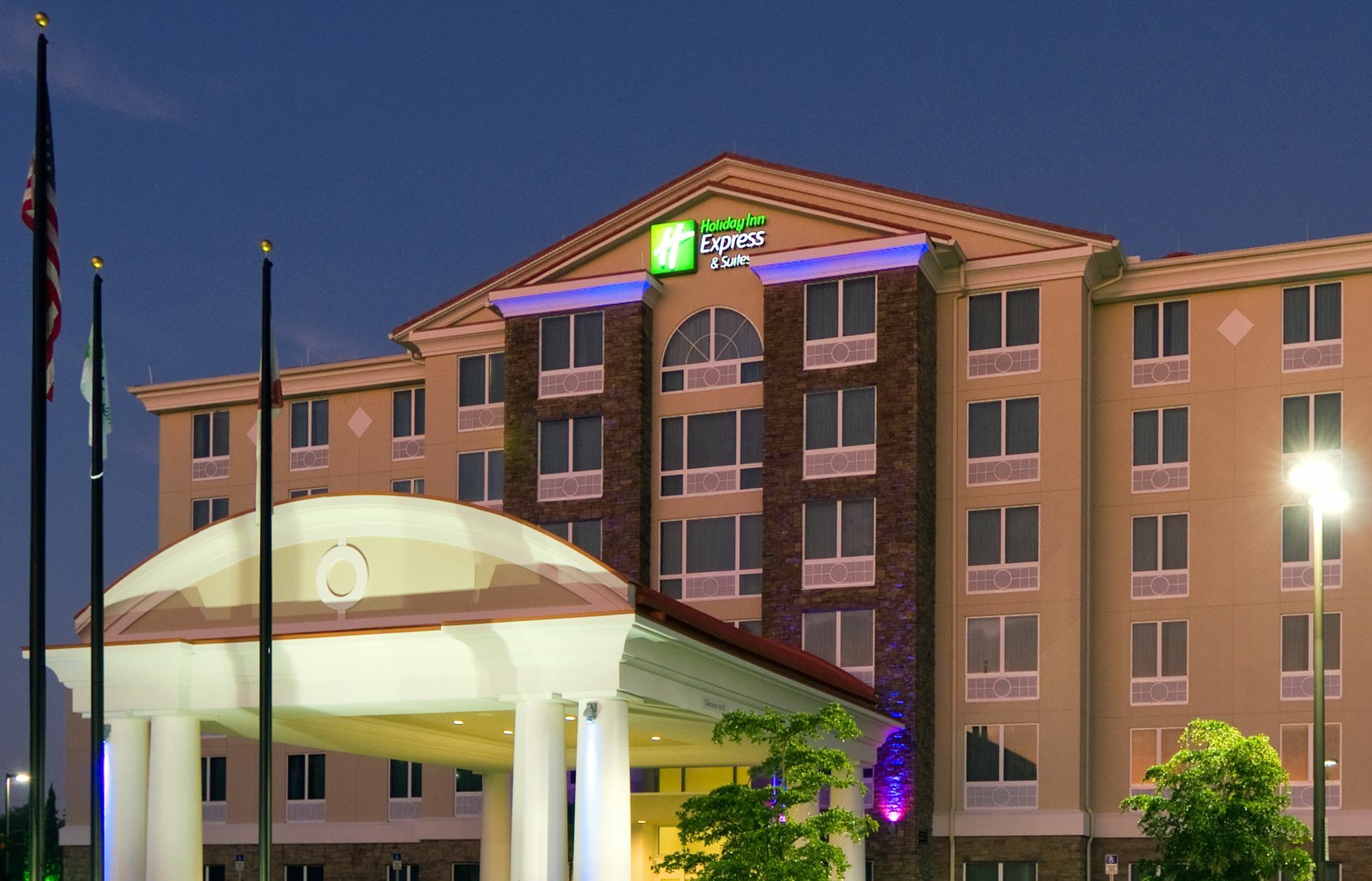 Holiday Inn Express Hotel & Suites Fort Myers East - The Forum, An Ihg Hotel Экстерьер фото